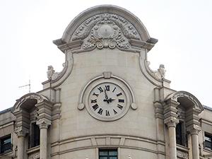 Reloj monumental, tipo 4